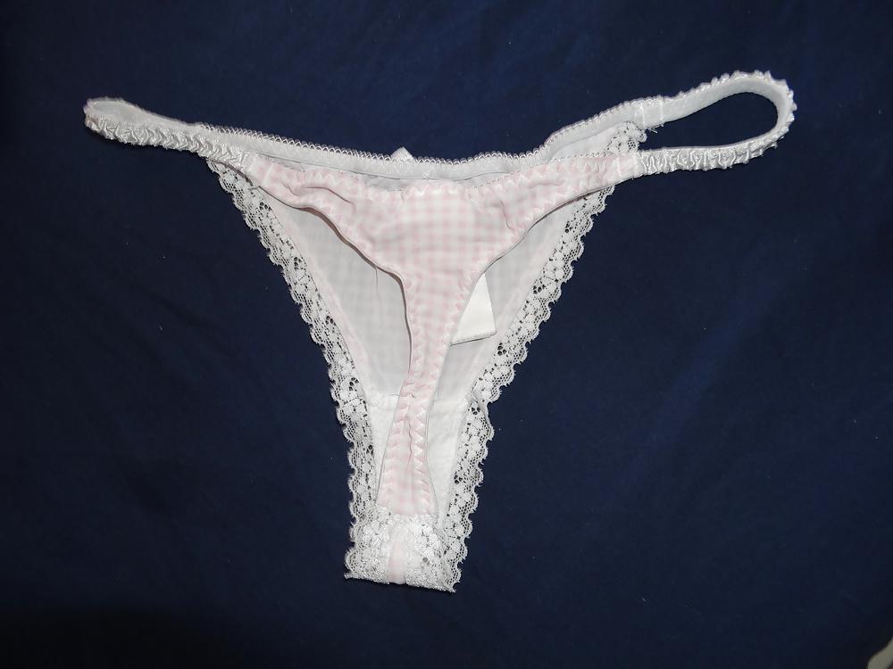 11P String de la femme d un ami   a friend's woman thongs     