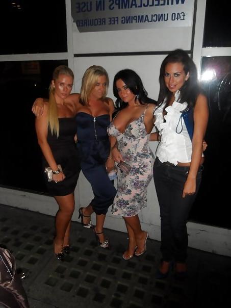 20P Big Chested Hottie
