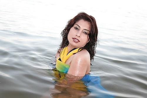 25P Indian Desi Girl Sabhana De 