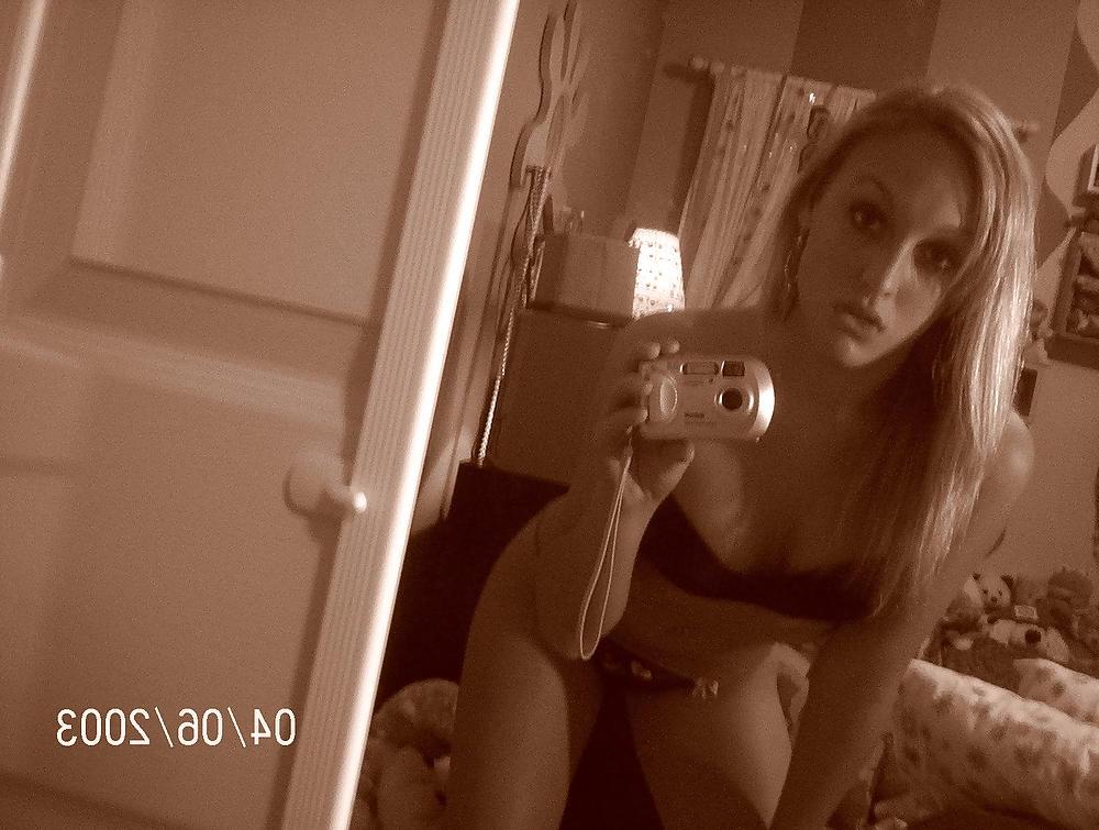 25P Amateur teens self pics!