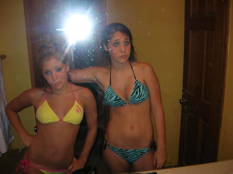 25P Amateur teens self pics!