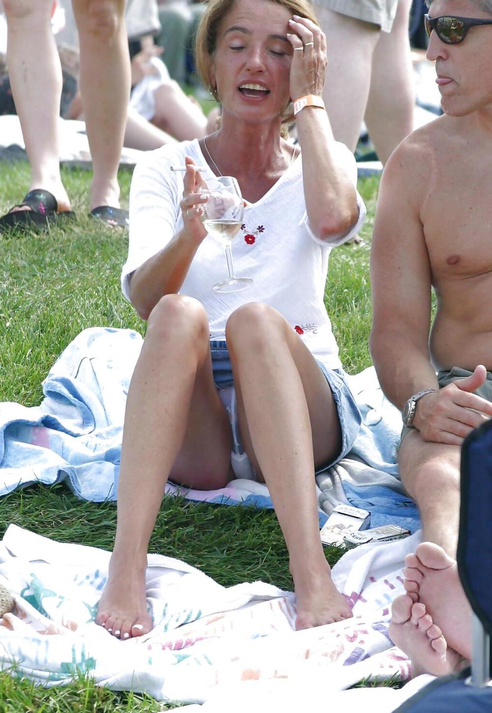 25P I can see the bulge in your knickers