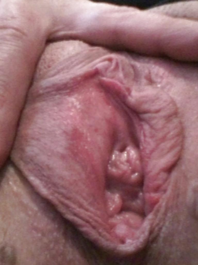 25P How long would you suck and lick these delicious