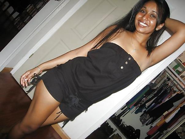 10P Hot Indian Desi Babe