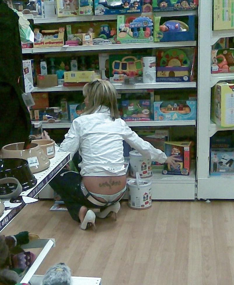 25P Visible thong line see thru