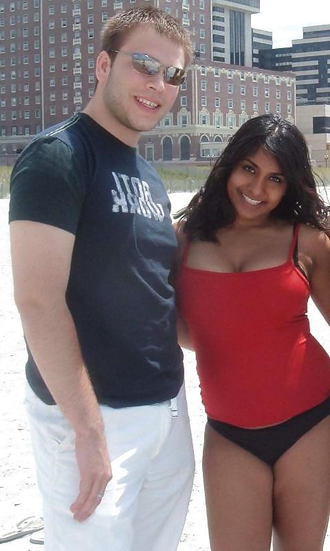 21P Indisches Desi-Babe
