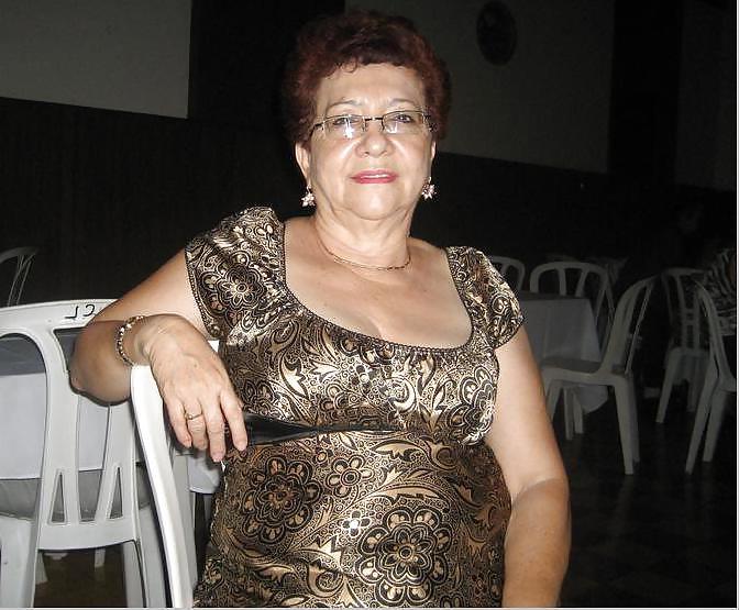 25P Colombian Mature Women