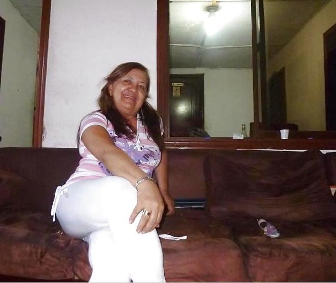 25P Colombian Mature Women