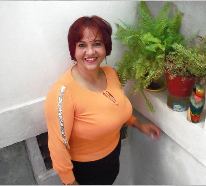 25P Colombian Mature Women