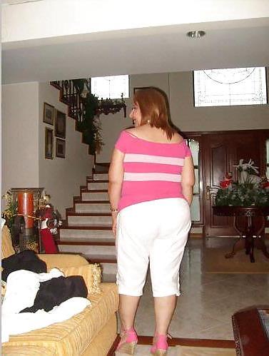 25P Colombian Mature Women
