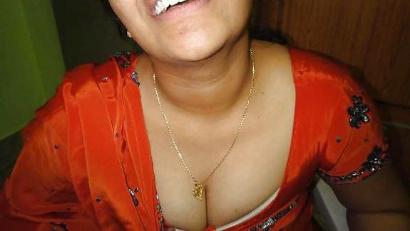 15P Desi MILF