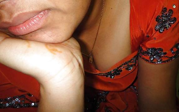 15P Desi MILF