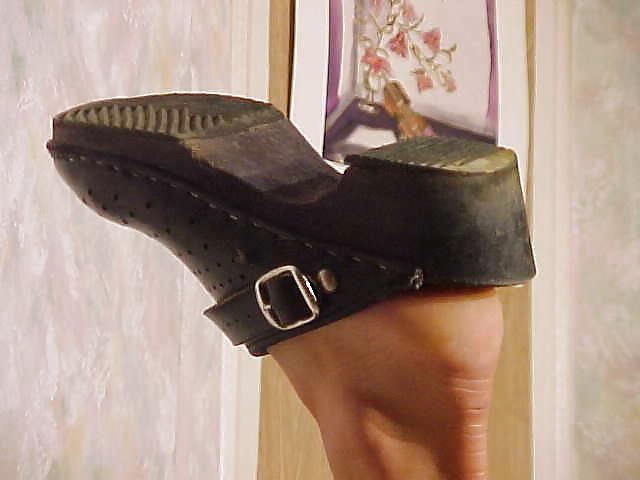 20P Gaby in wooden clogs