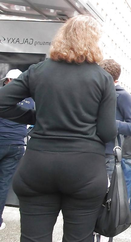 25P I can see your panty