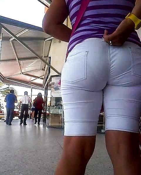 25P I can see your panty