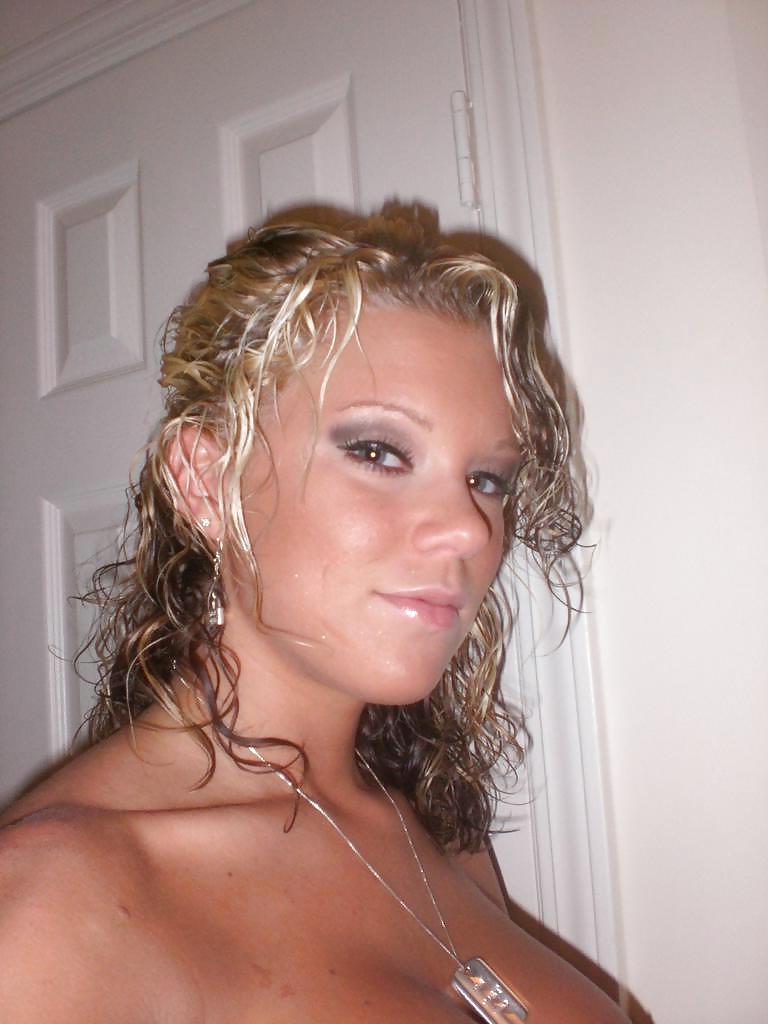 21P Who wants to see me naked!!