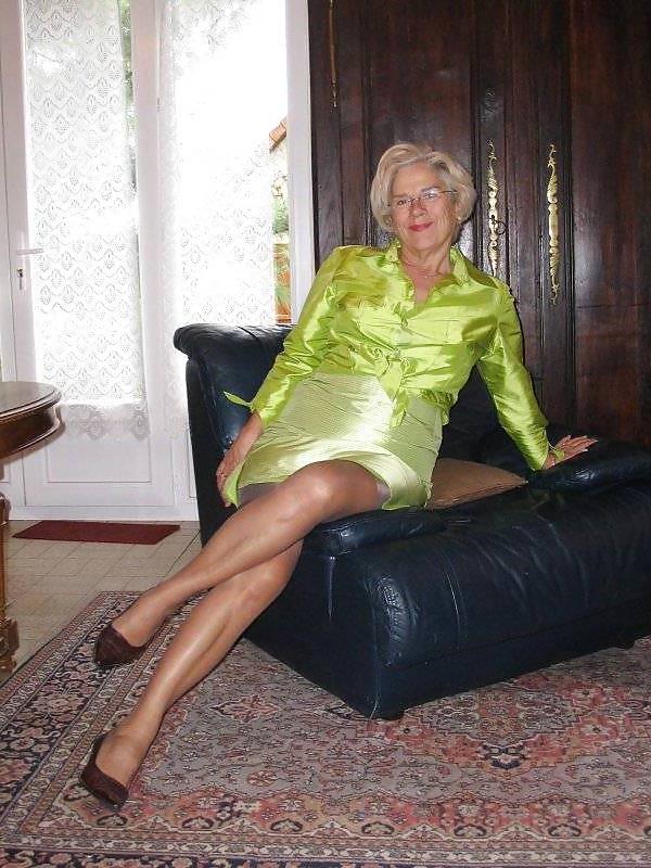 25P Mature Beauty - Annick 8