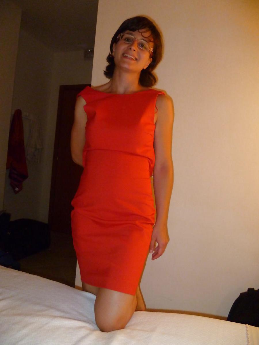 25P Wife On Vacations