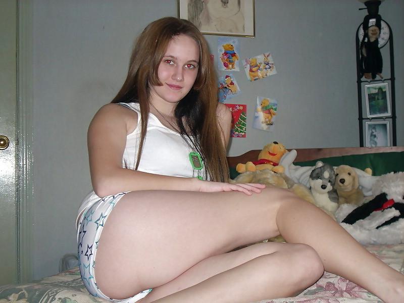 25P Unknown College Party Slut