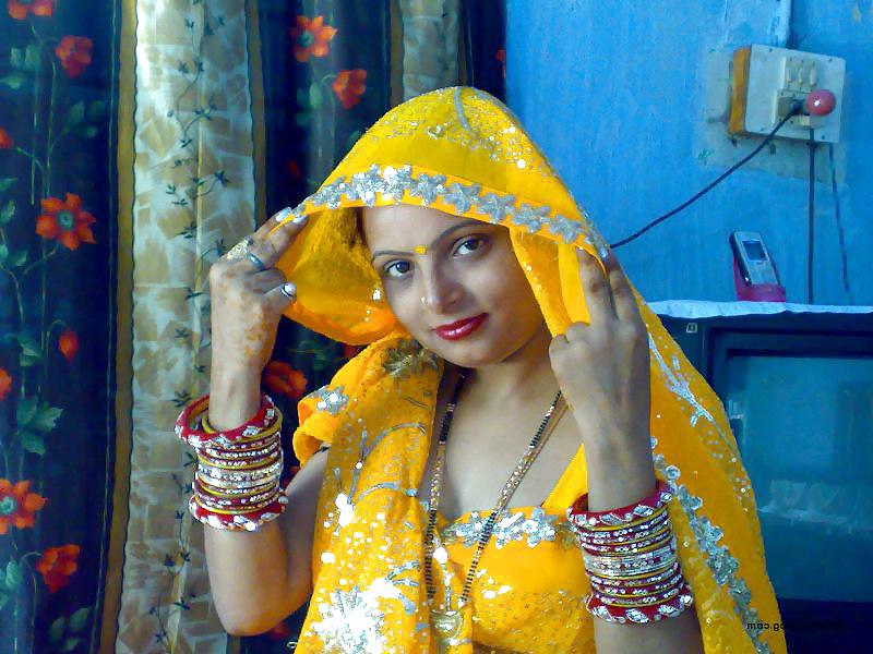 25P Desi indian bhabhi