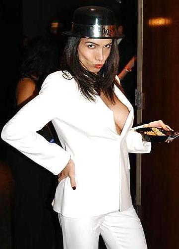 25P 1st Glance Downblouse Nipslips pt7