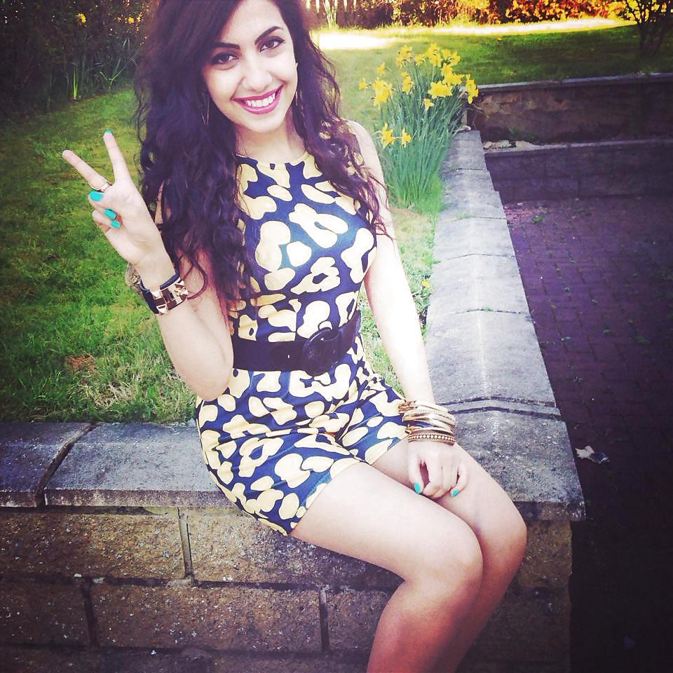 7P Hot Desi Girl