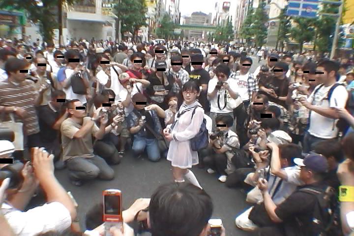 11P Japanese model  public sex