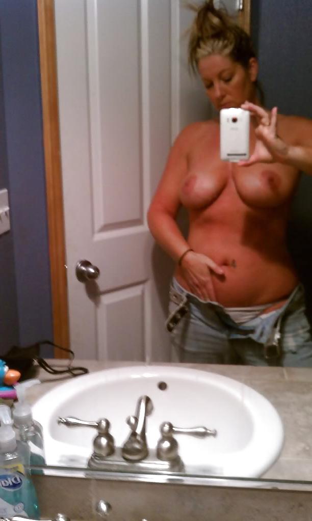 24P Blonde MILF Michelle Self Pics