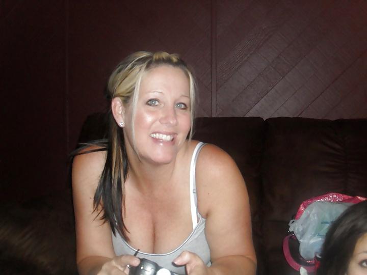 24P Blonde MILF Michelle Self Pics