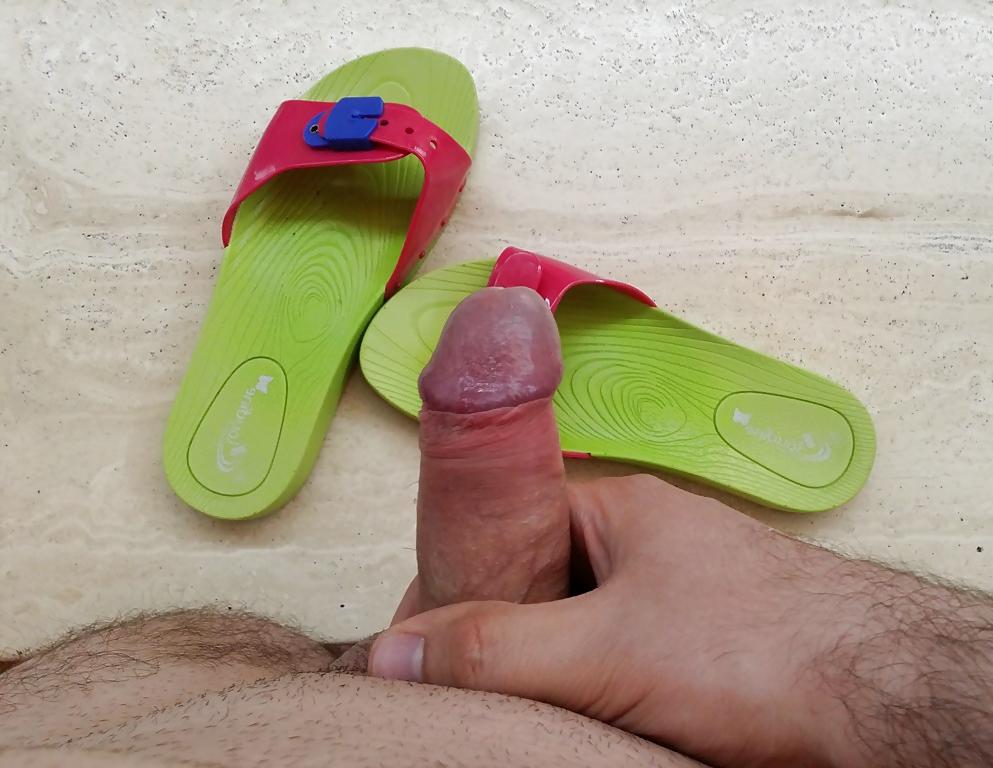 12P Fuck and cum my mother's new summer flat plastic sandald