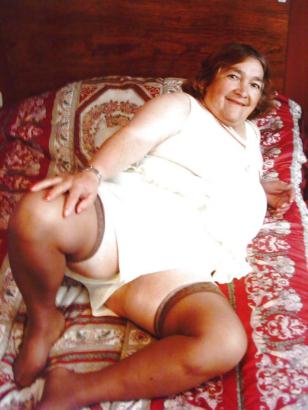 25P Colombian granny Bell (thirteenth set)