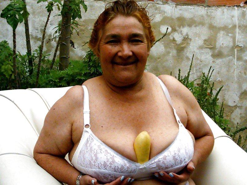 25P Colombian granny Bell (nineteenth set)