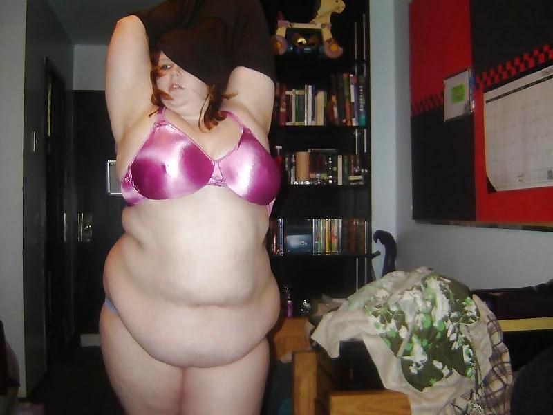25P Bras on random women 10