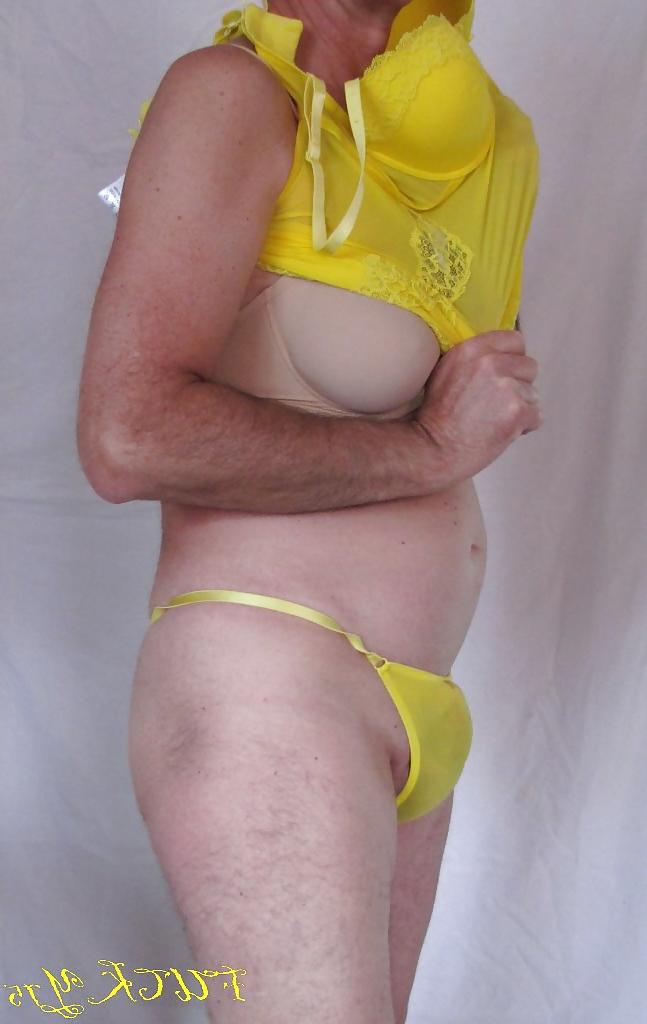 25P Lingerie et condom