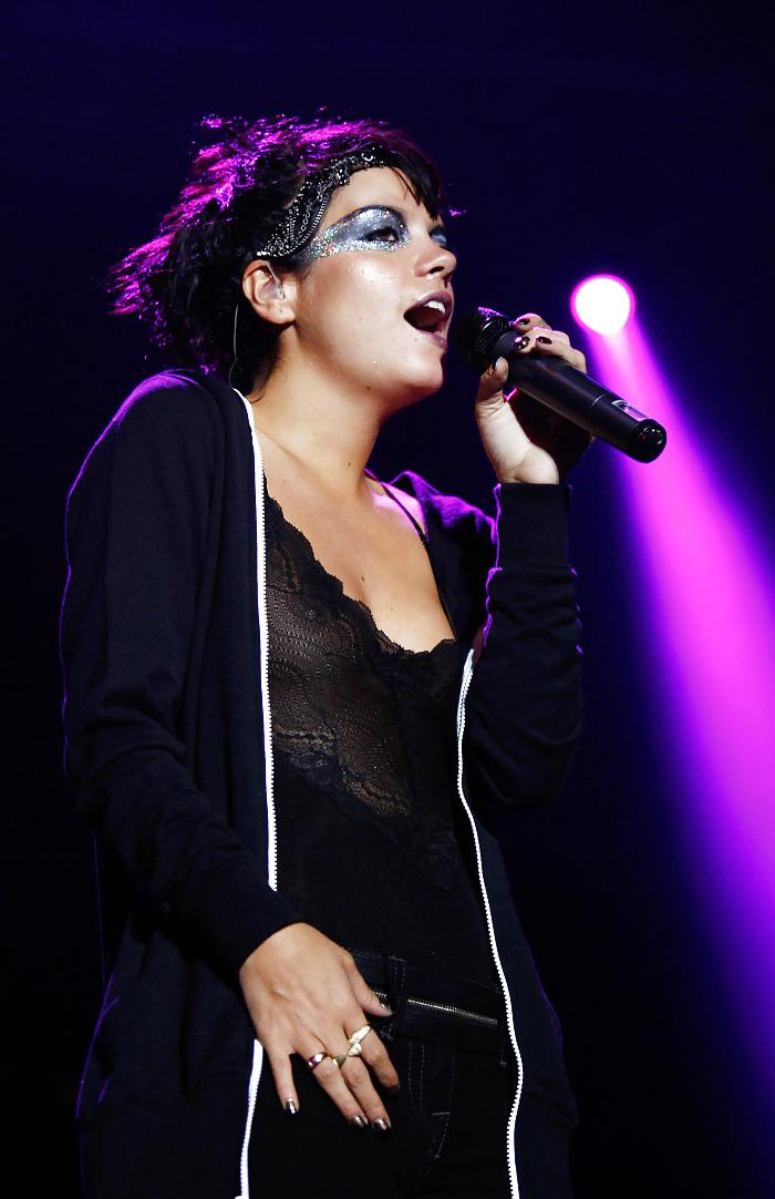 25P Lily allen Oops