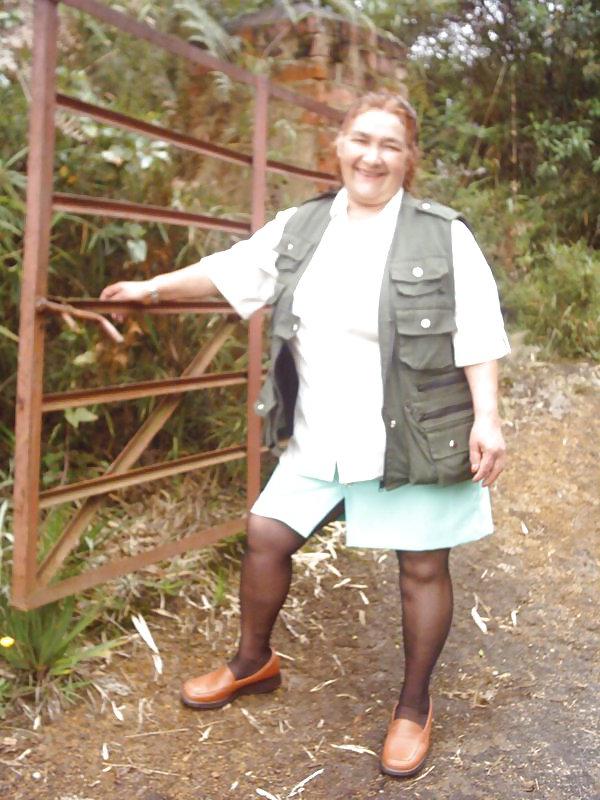 25P Colombian granny Bell (fifteenth set)