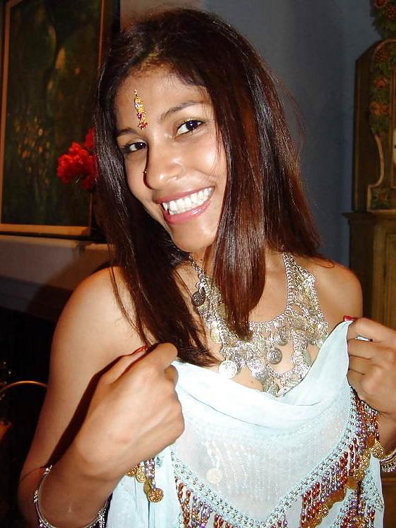 9P DESI GIRL