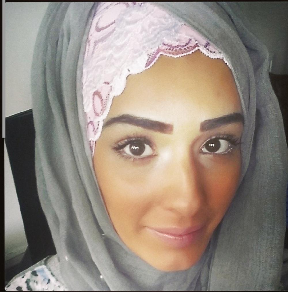 17P Hijab desi slut