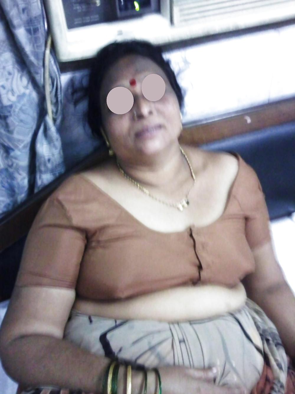 25P OLD WINE AUNTY-INDIAN DESI PORN SET 3.6