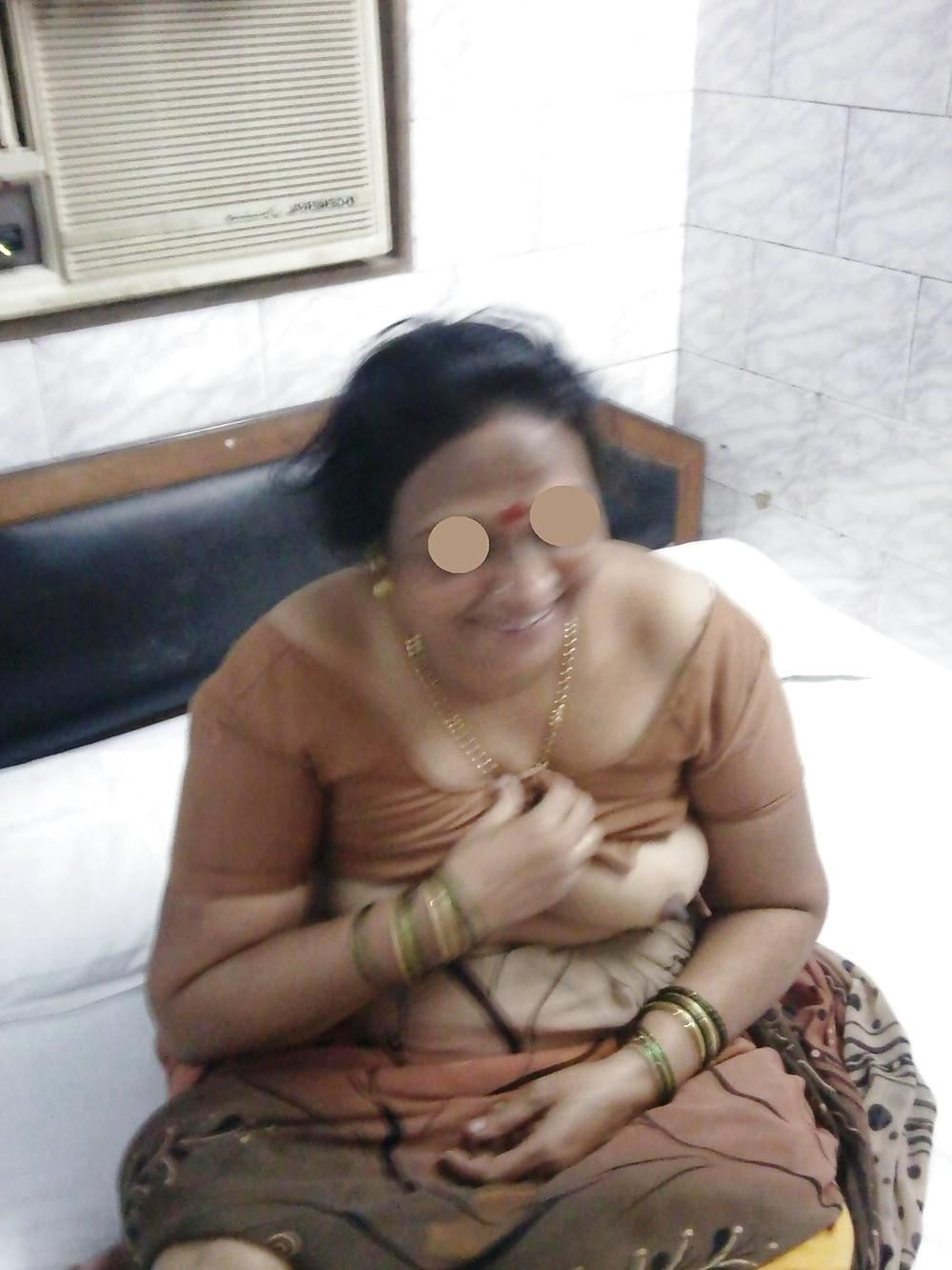 25P OLD WINE AUNTY-INDIAN DESI PORN SET 3.6