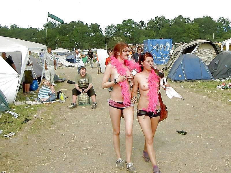 25P Party girls and public flashers