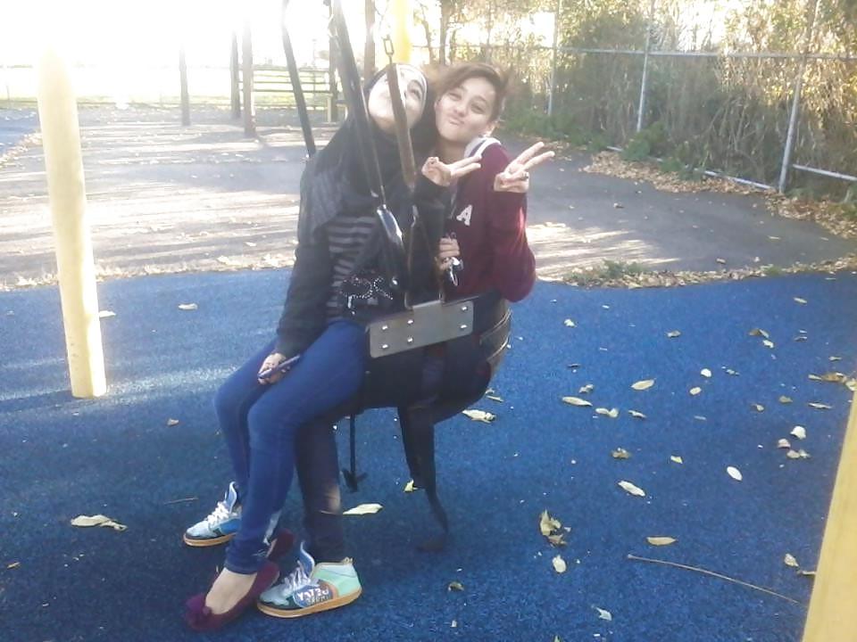25P Hijabi Lesbians