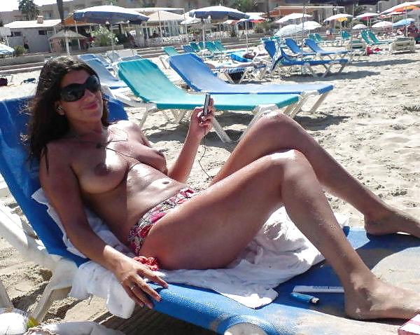 19P Naked beach 46.