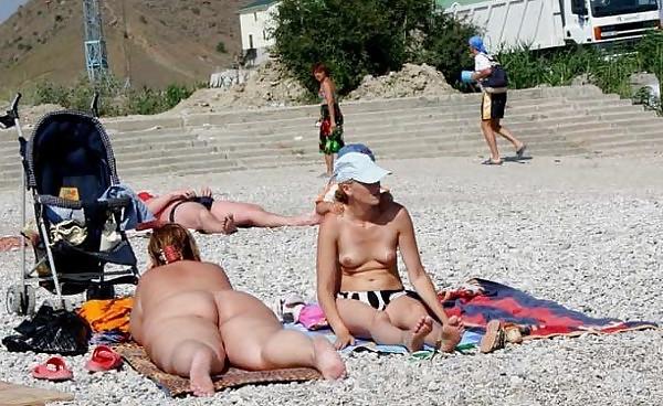19P Naked beach 46.