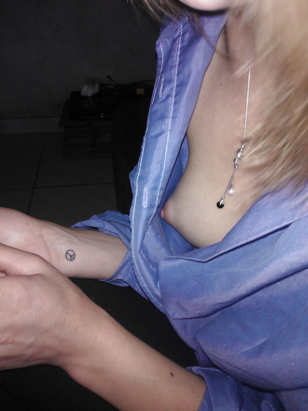 11P Downblouse