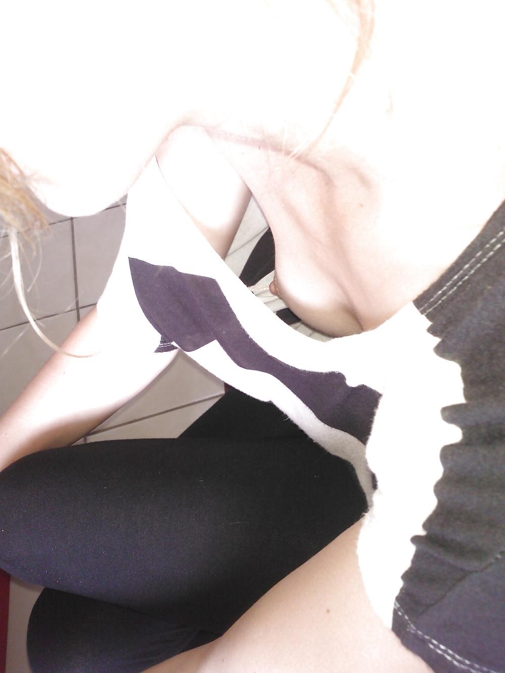 11P Downblouse