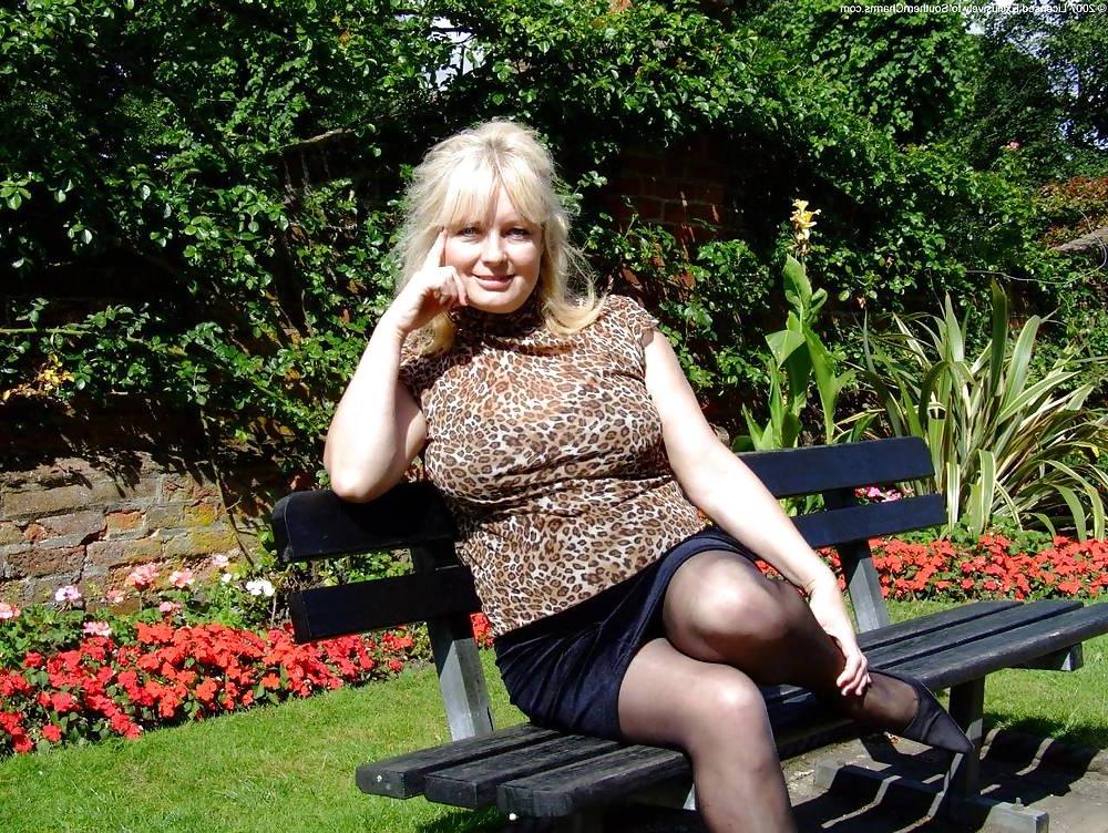 25P Mature Beauty - Cindy 33