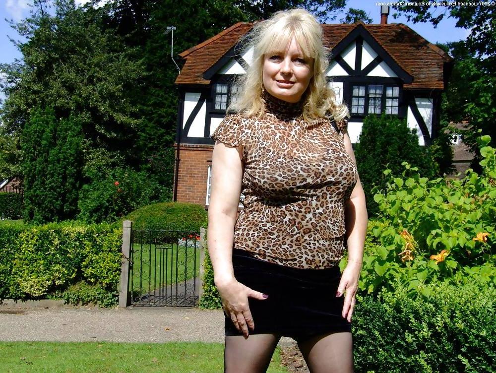 25P Mature Beauty - Cindy 33