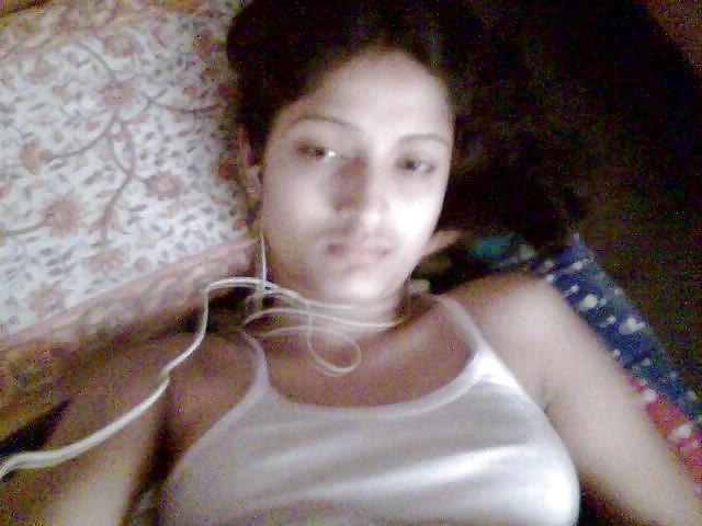 15P Desi homely showing 