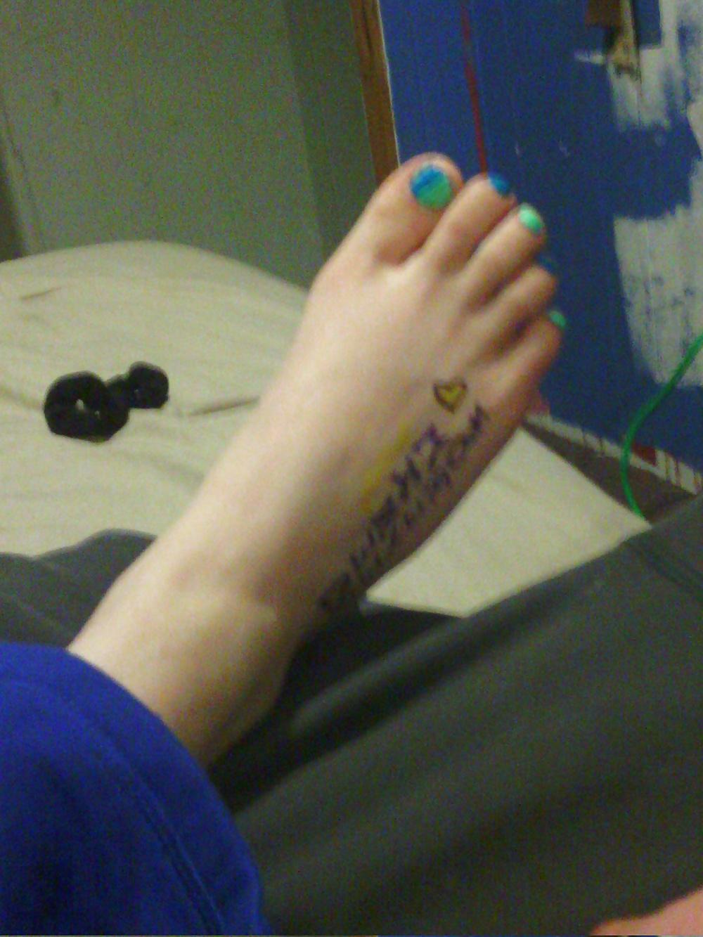 23P I Paint Lick Rub n Fuck Monics yummy feet